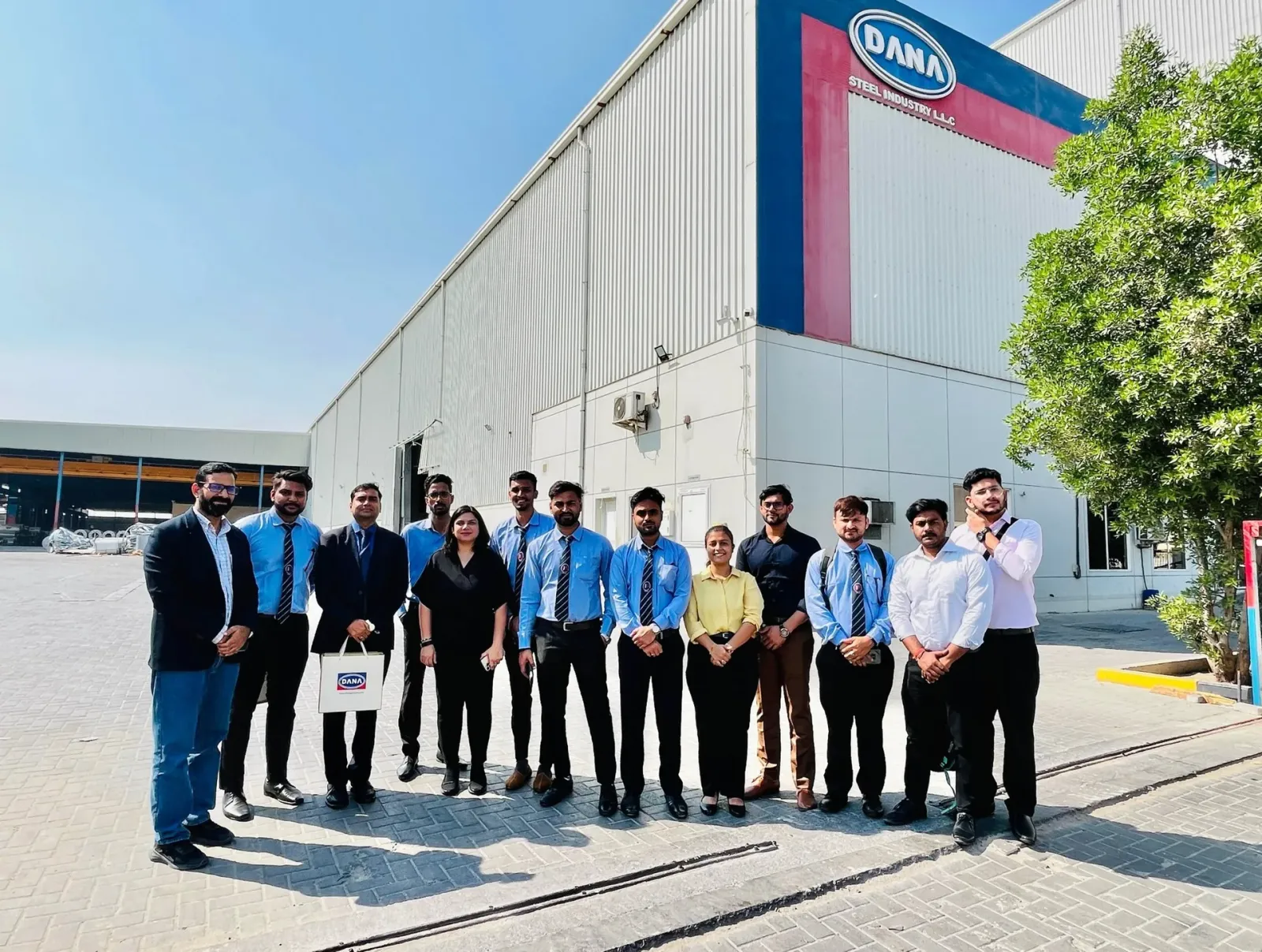Students exploring Dubai during the study tour